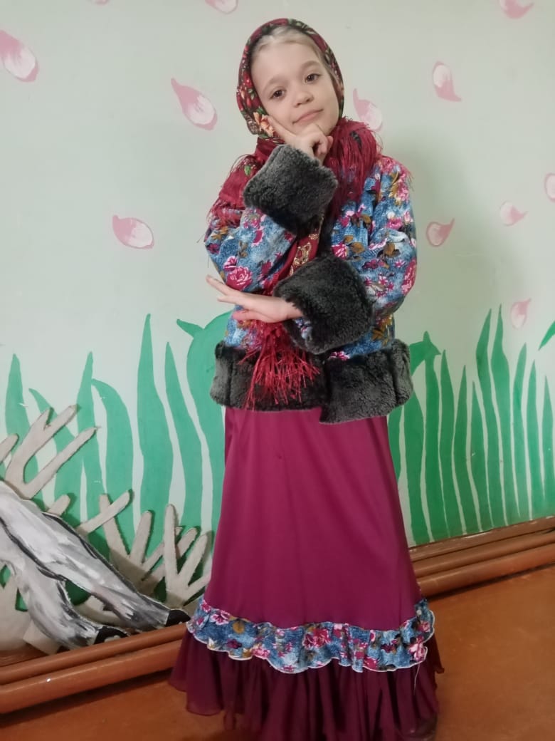 София Широкова исполняет стихотворение Моя Сибирь